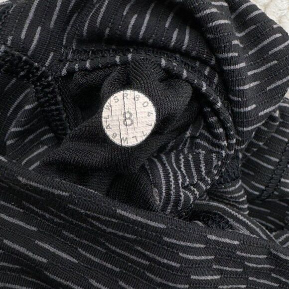 Lululemon Wunder Under High Rise Crop Legging Black Gray Textured Print - Picture 3 of 8